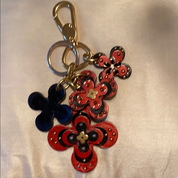 Handmade Leather Charm Accessory - Picture 2 of 3